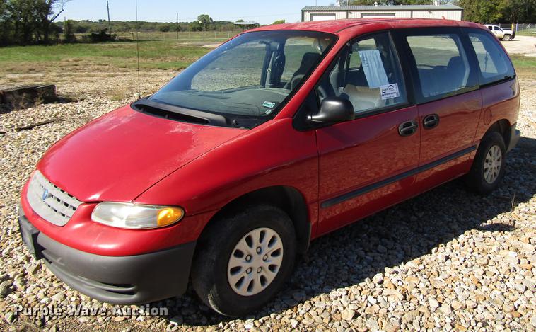 image for item DD3730 1999 Plymouth Voyager van