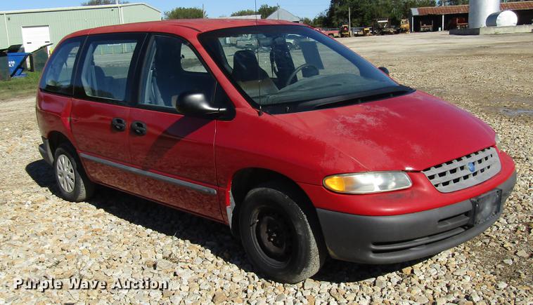 image for item DD3730 1999 Plymouth Voyager van