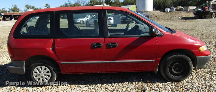 image for item DD3730 1999 Plymouth Voyager van