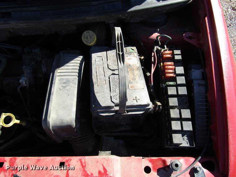 image for item DD3730 1999 Plymouth Voyager van