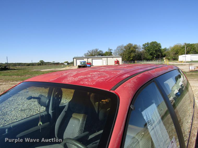 image for item DD3730 1999 Plymouth Voyager van