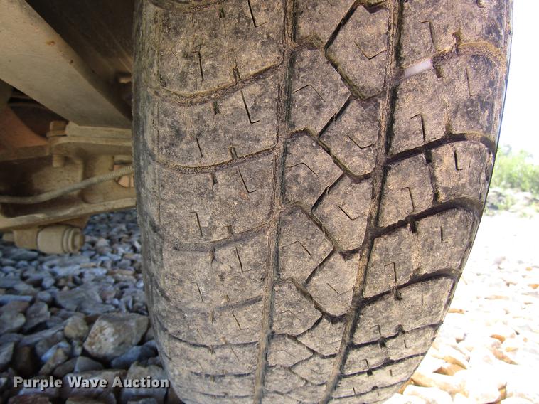 image for item DD3730 1999 Plymouth Voyager van