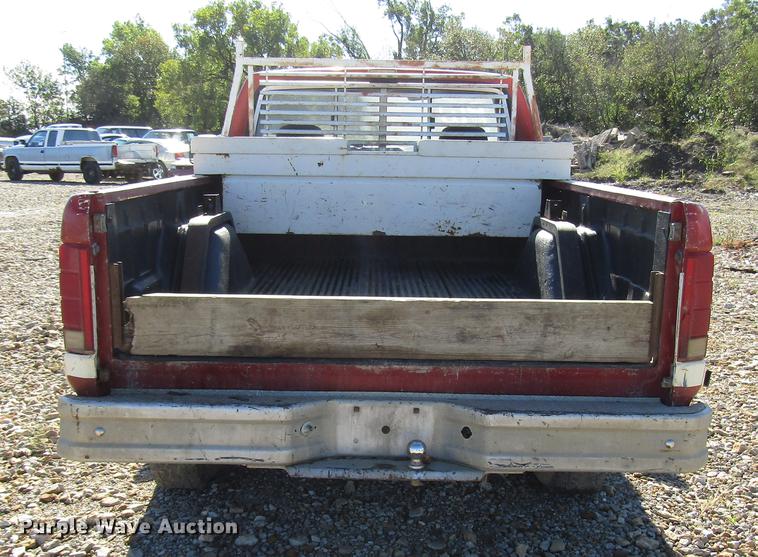 image for item DD3731 1986 Ford F250 pickup truck