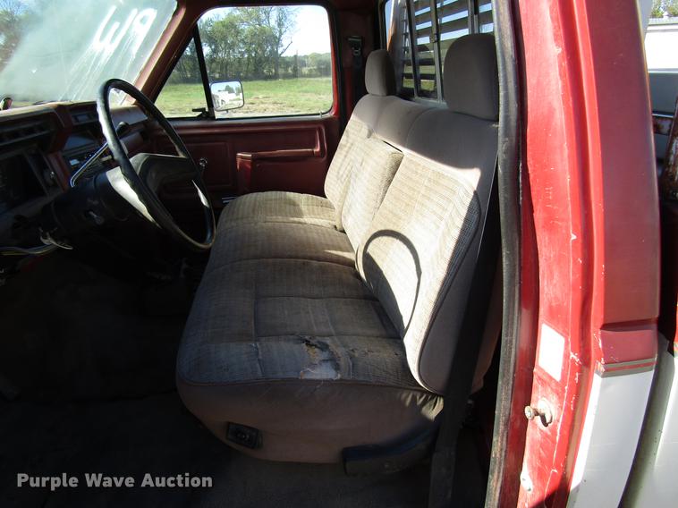 image for item DD3731 1986 Ford F250 pickup truck