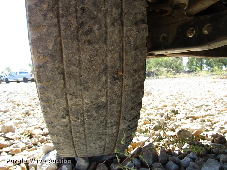 image for item DD3731 1986 Ford F250 pickup truck