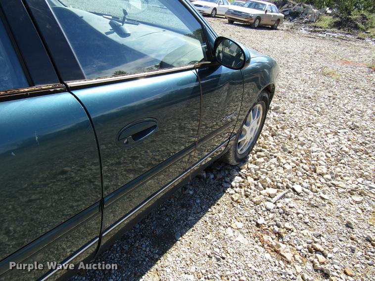 image for item DD3733 1998 Buick Regal