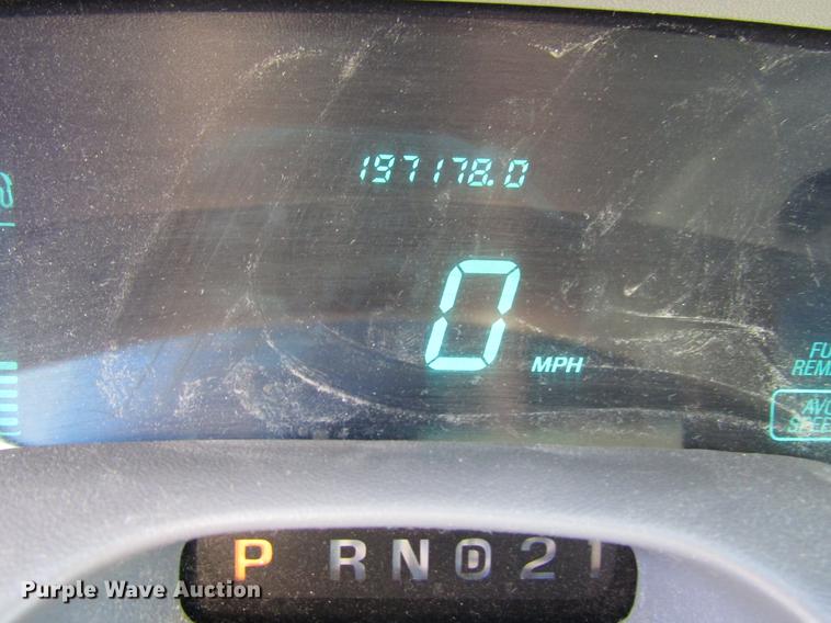 image for item DD3734 1996 Lincoln Town Car