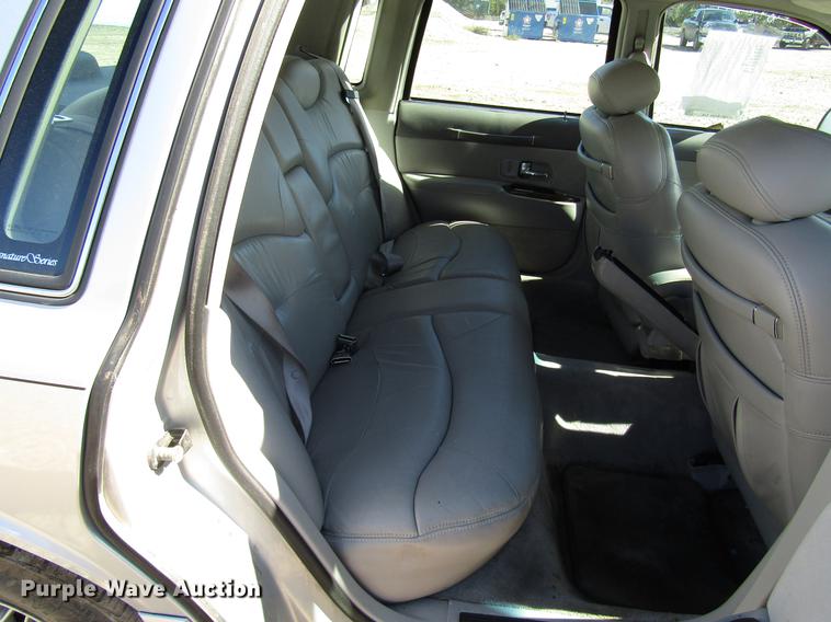 image for item DD3734 1996 Lincoln Town Car