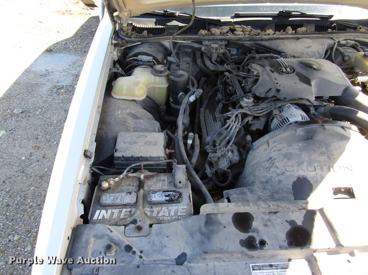 image for item DD3734 1996 Lincoln Town Car