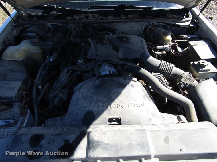 image for item DD3734 1996 Lincoln Town Car