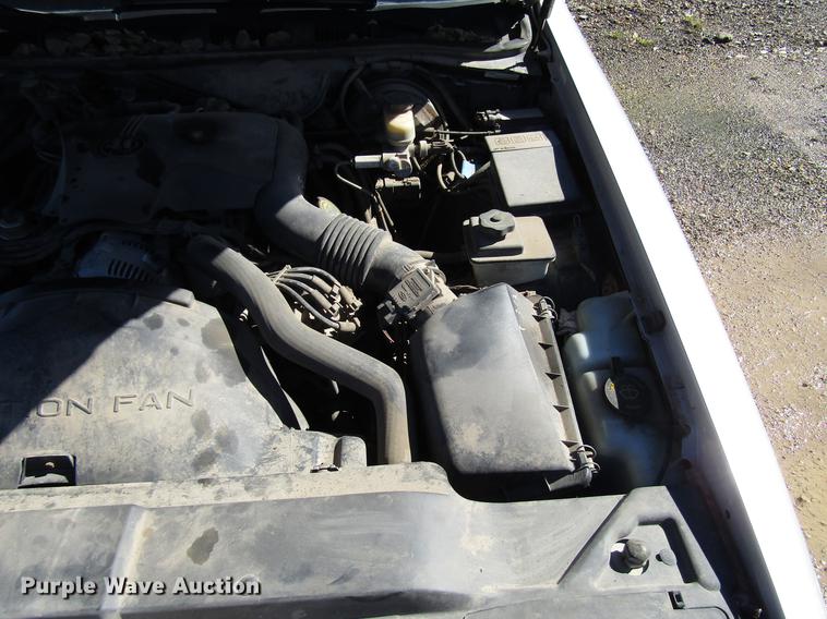 image for item DD3734 1996 Lincoln Town Car