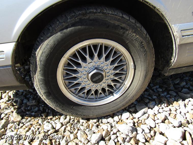 image for item DD3734 1996 Lincoln Town Car