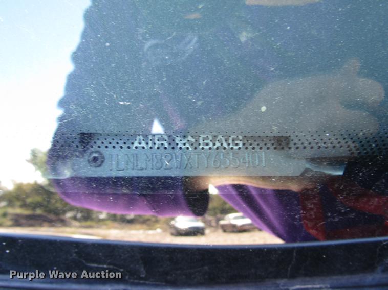 image for item DD3734 1996 Lincoln Town Car