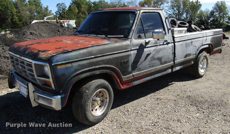 image for item DD3735 1984 Ford F150 pickup truck