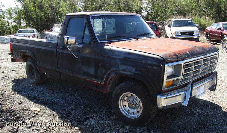 image for item DD3735 1984 Ford F150 pickup truck