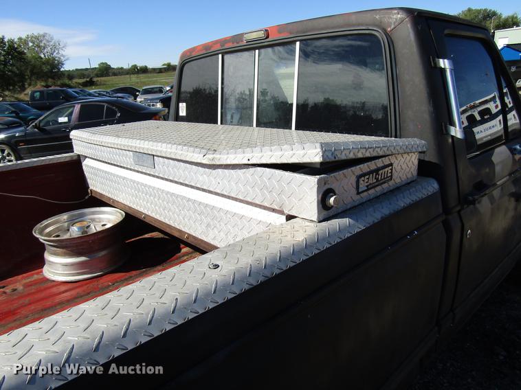 image for item DD3735 1984 Ford F150 pickup truck