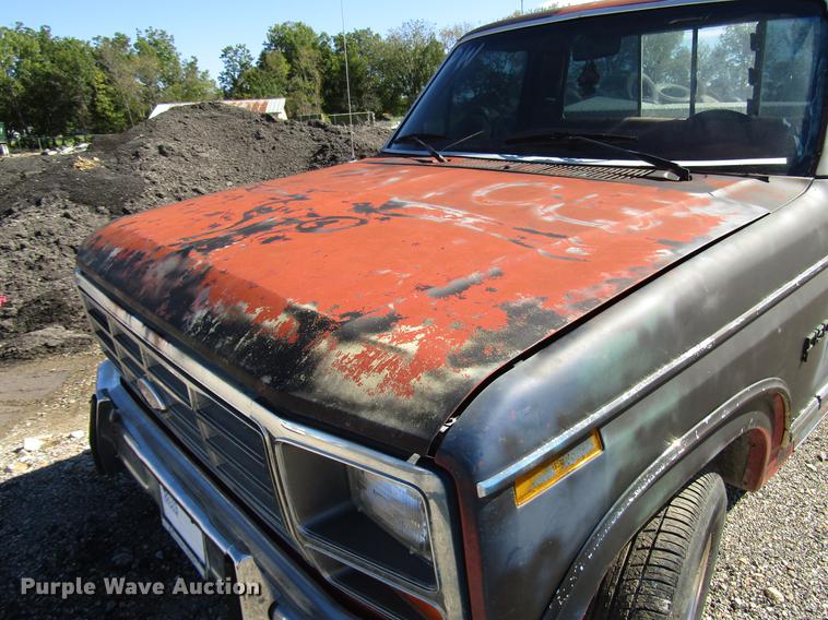 image for item DD3735 1984 Ford F150 pickup truck