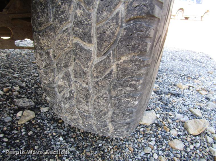 image for item DD3735 1984 Ford F150 pickup truck