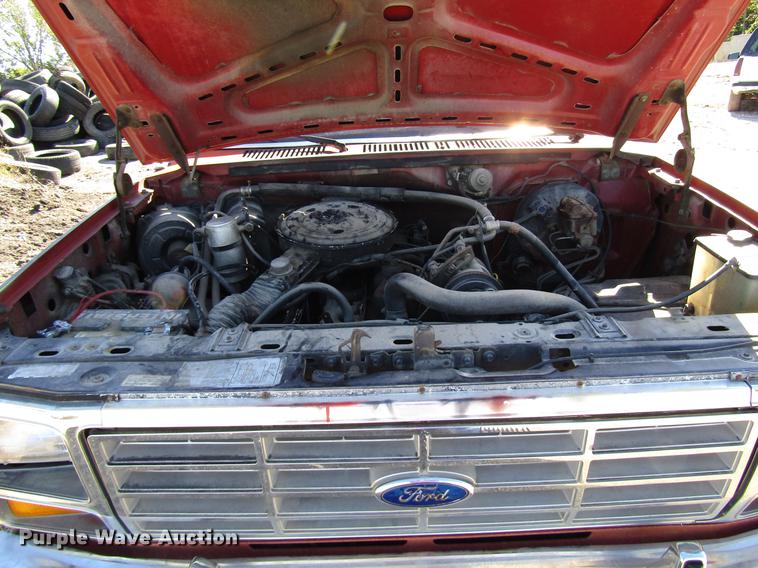 image for item DD3735 1984 Ford F150 pickup truck