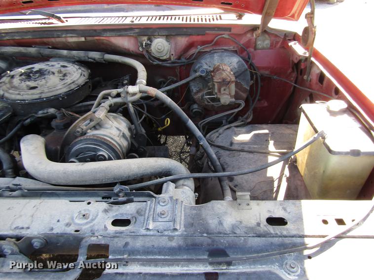 image for item DD3735 1984 Ford F150 pickup truck