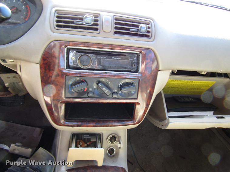 image for item DD3736 2002 Mitsubishi Galant