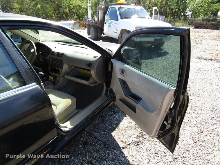 image for item DD3736 2002 Mitsubishi Galant