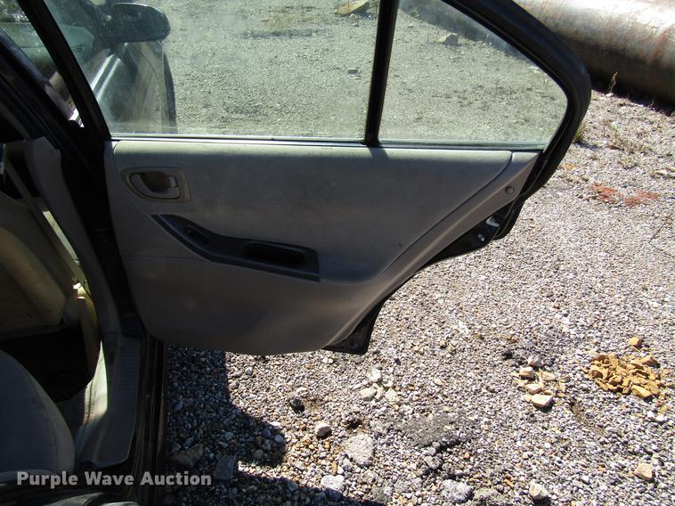 image for item DD3736 2002 Mitsubishi Galant