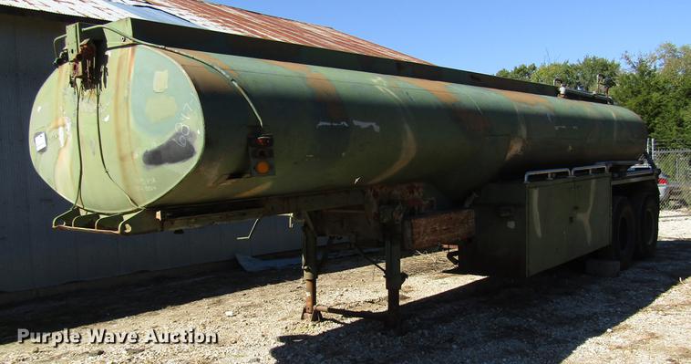 image for item DD3737 1968 IMP Omaha tank trailer