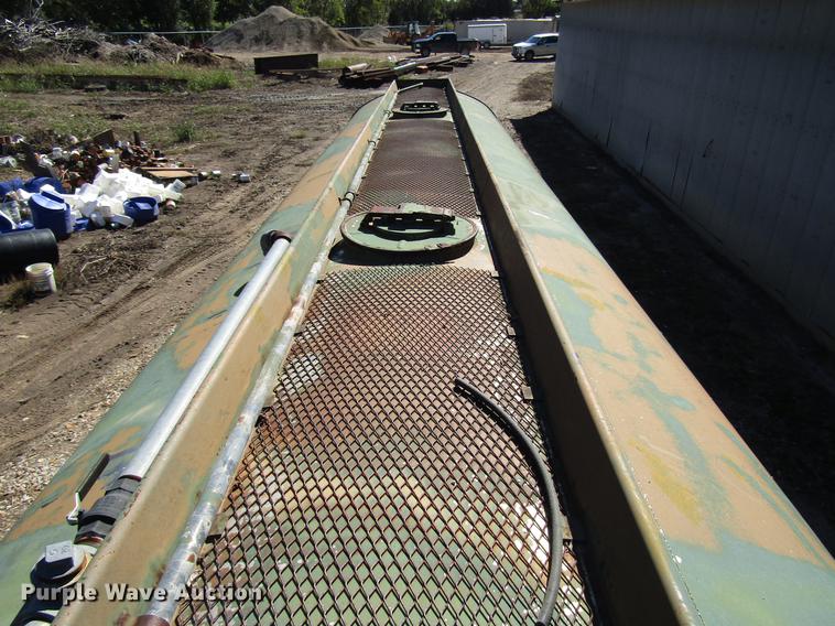 image for item DD3737 1968 IMP Omaha tank trailer