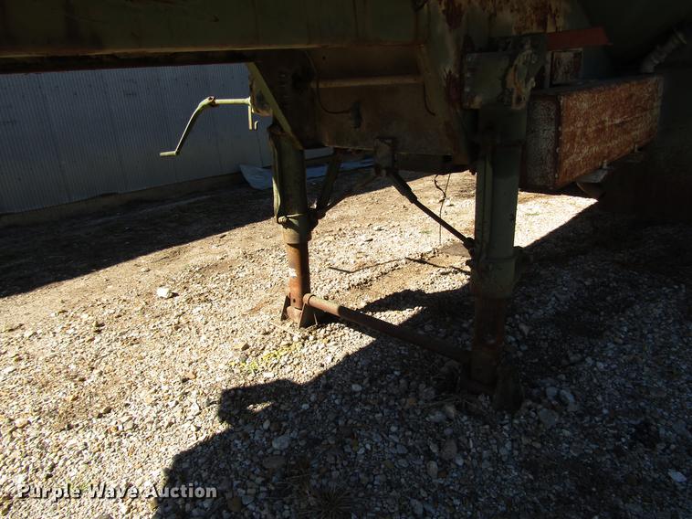 image for item DD3737 1968 IMP Omaha tank trailer