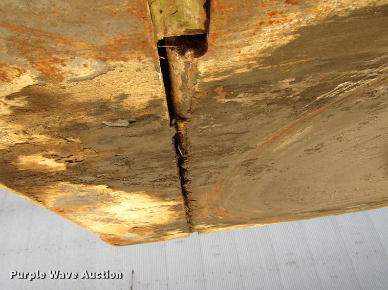 image for item DD3737 1968 IMP Omaha tank trailer