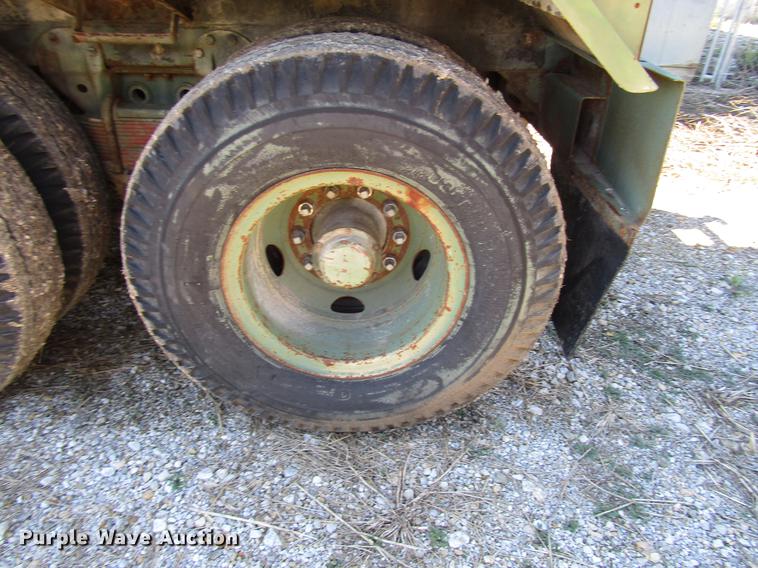 image for item DD3737 1968 IMP Omaha tank trailer
