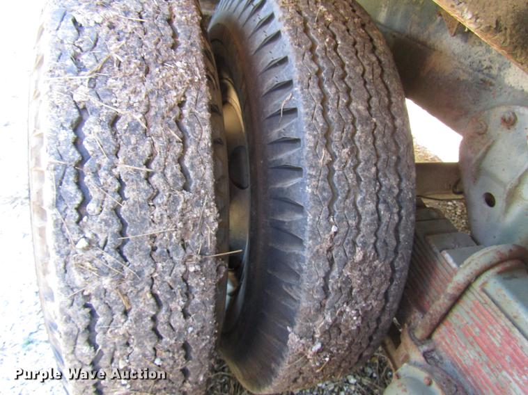 image for item DD3737 1968 IMP Omaha tank trailer