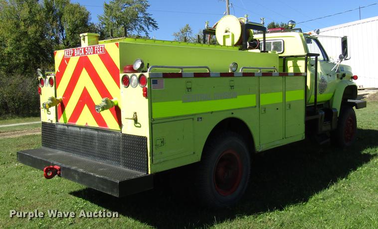 image for item DD3738 1990 GMC C6000 fire truck