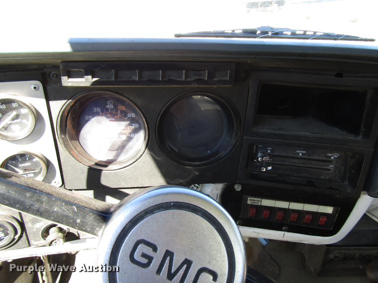 image for item DD3738 1990 GMC C6000 fire truck