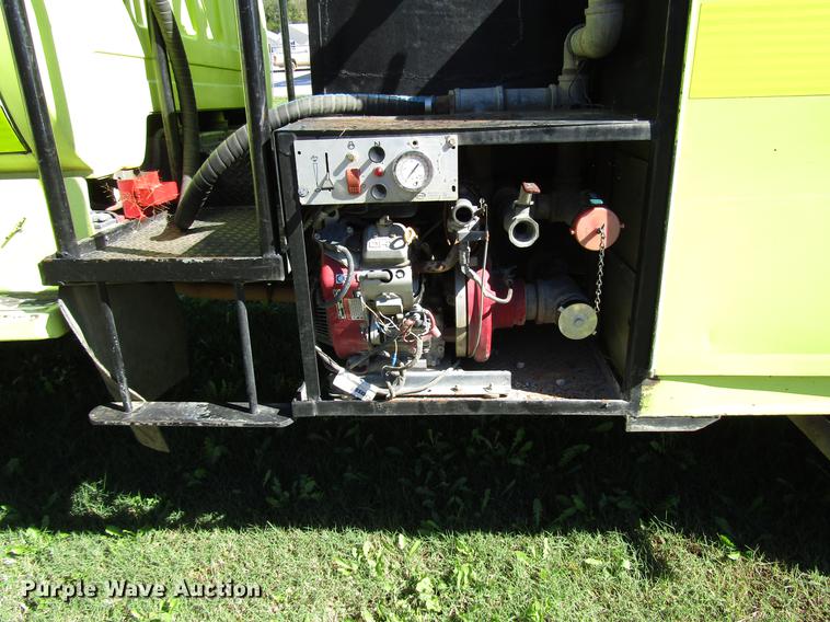 image for item DD3738 1990 GMC C6000 fire truck