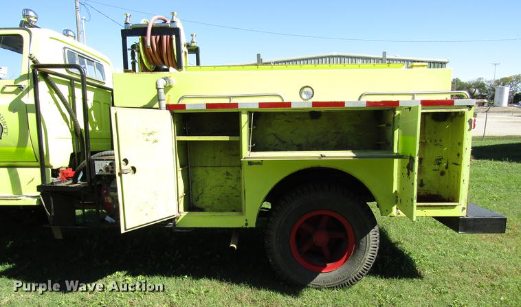 image for item DD3738 1990 GMC C6000 fire truck