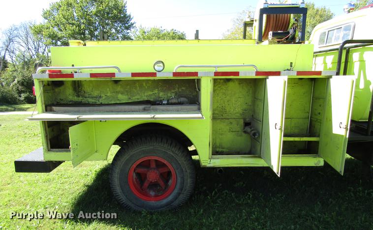 image for item DD3738 1990 GMC C6000 fire truck