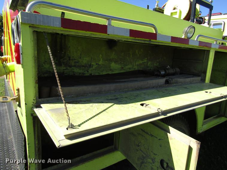 image for item DD3738 1990 GMC C6000 fire truck