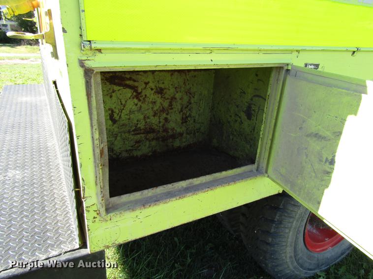 image for item DD3738 1990 GMC C6000 fire truck