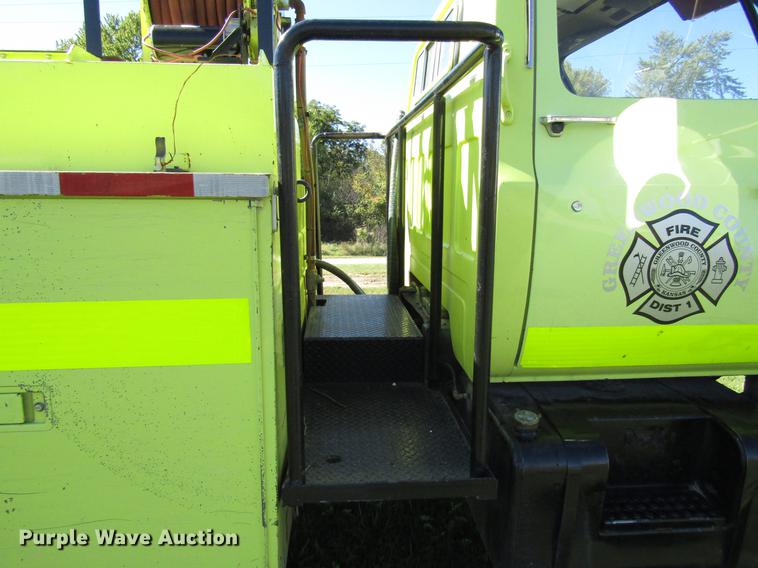 image for item DD3738 1990 GMC C6000 fire truck