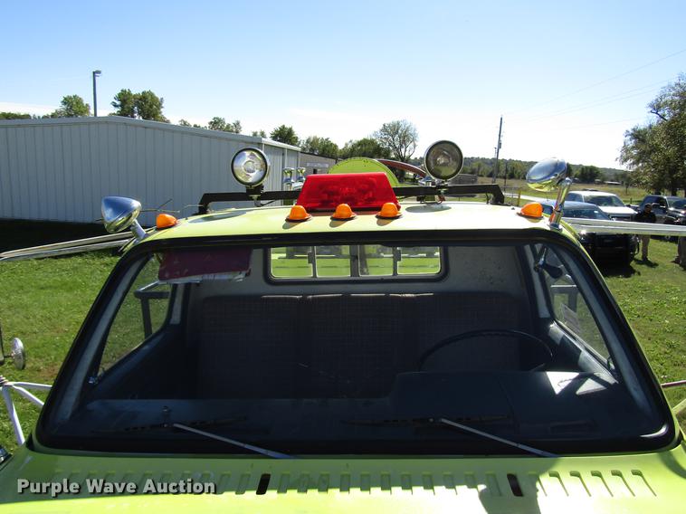 image for item DD3738 1990 GMC C6000 fire truck