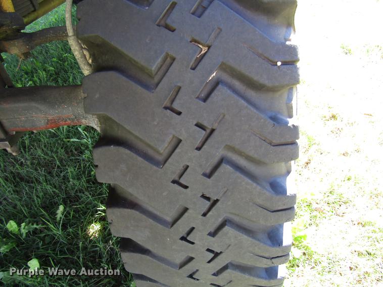 image for item DD3738 1990 GMC C6000 fire truck