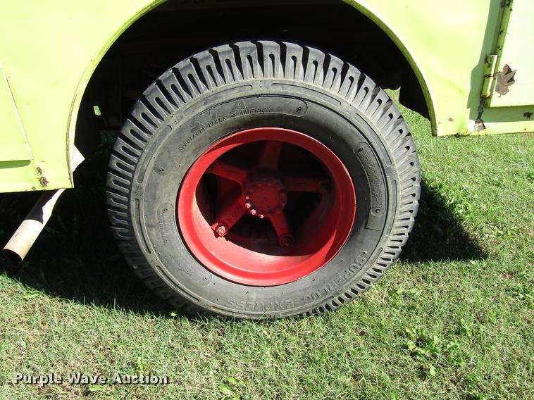 image for item DD3738 1990 GMC C6000 fire truck