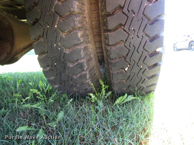 image for item DD3738 1990 GMC C6000 fire truck