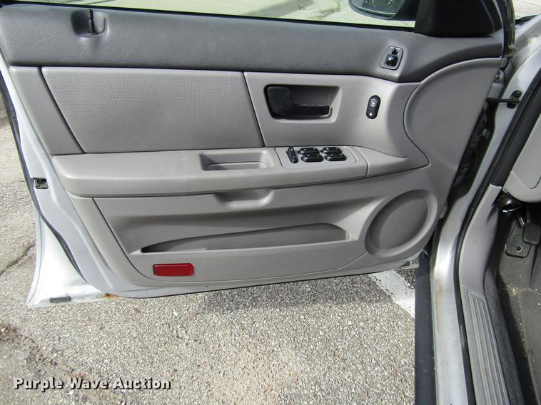 image for item DD3748 2007 Ford Taurus