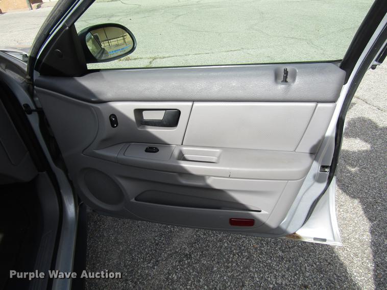 image for item DD3748 2007 Ford Taurus