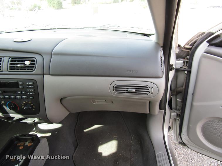 image for item DD3748 2007 Ford Taurus