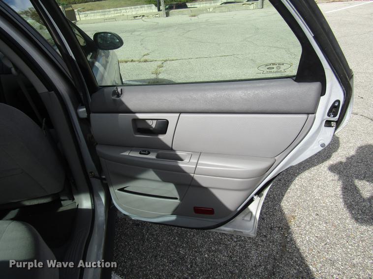 image for item DD3748 2007 Ford Taurus