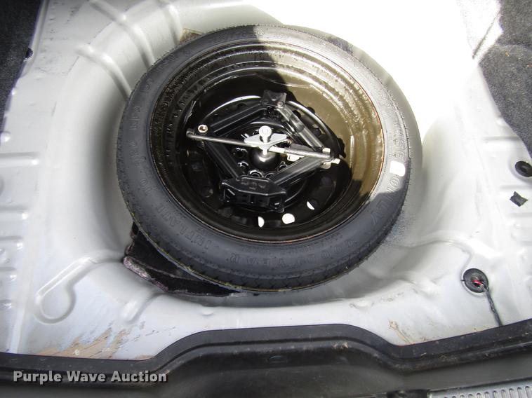 image for item DD3748 2007 Ford Taurus